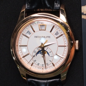 Patek Philippe Complications 5205R-001