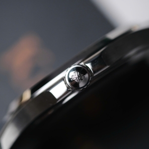 Patek Philippe Aquanaut 5168G-001