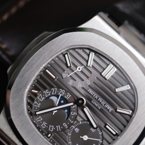 Patek Philippe Nautilus 5712G-001