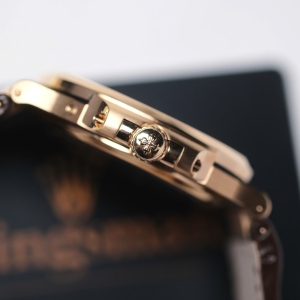 Patek Philippe Nautilus 5712R-001