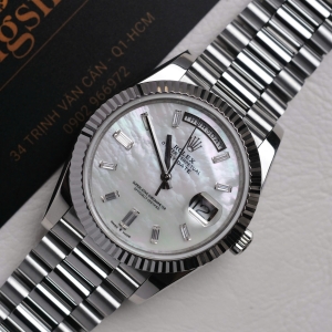 Rolex Day-date Mother of Pearl 40mm 228239