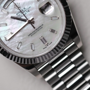 Rolex Day-date Mother of Pearl 40mm 228239
