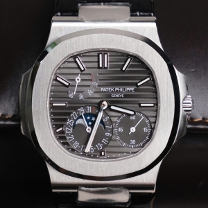 Patek Philippe Nautilus 5712G-001